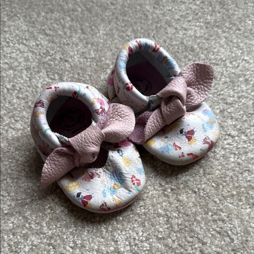 Disney Princess Knotted Bow Moccasin